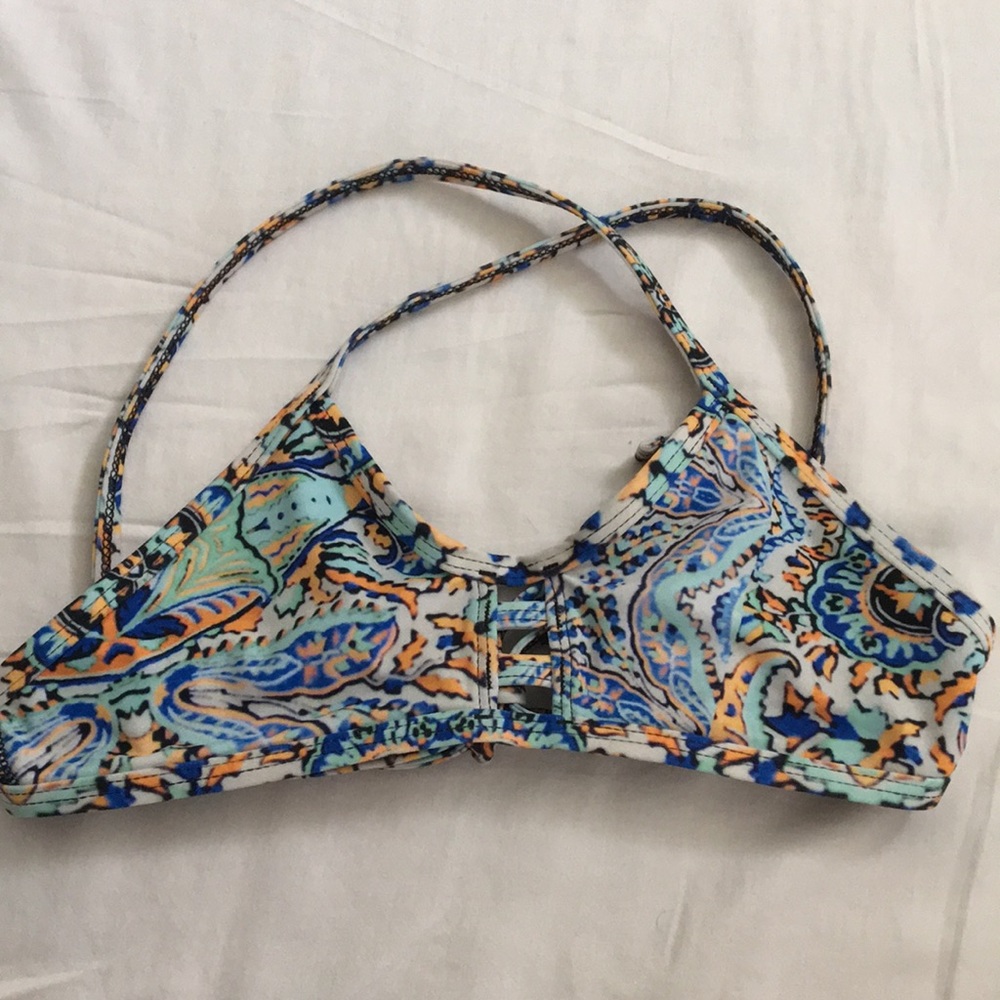 Jolyn bikini top